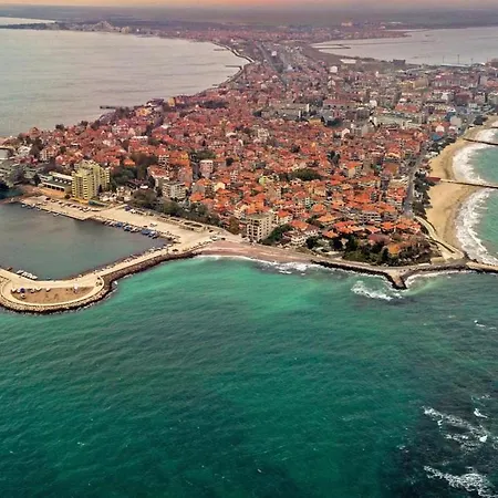 Flower Street Provides With Free Wifi, Air Conditioning * Сонячний Берег